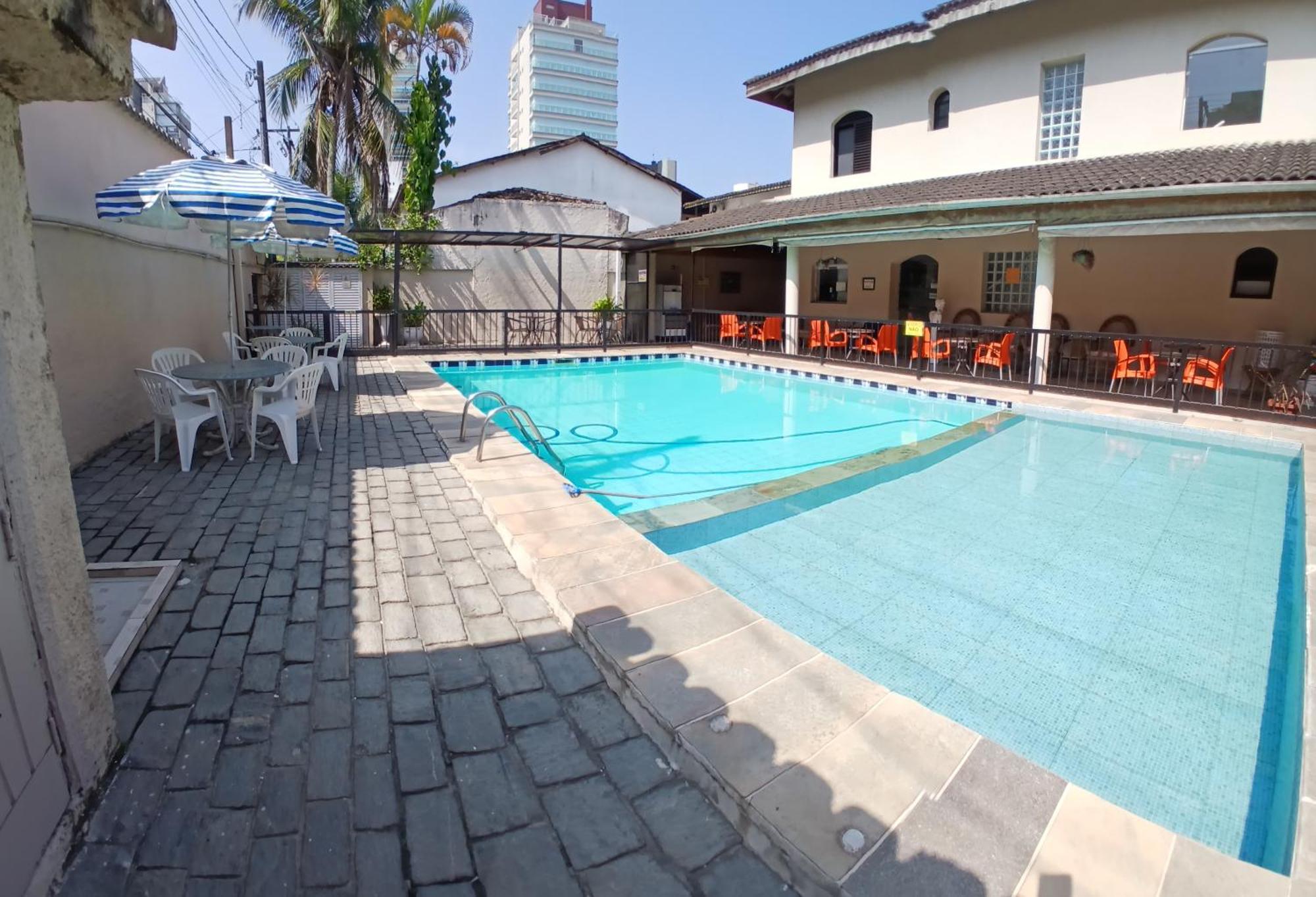 Pousada Parque Suites Estacionamento E Piscina Guarujá Exteriör bild